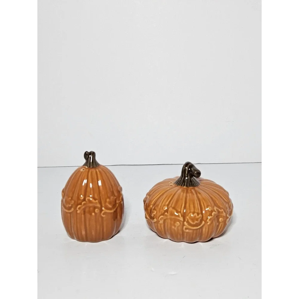 Ceramic Pumpkin Salt and Pepper Shakers Set Fall Thanksgiving Harvest Decor